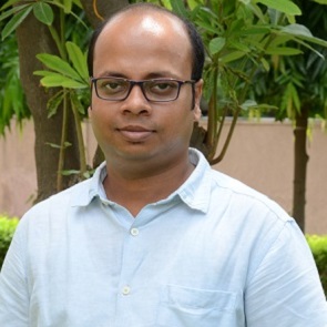 Dr Nithiyanandam